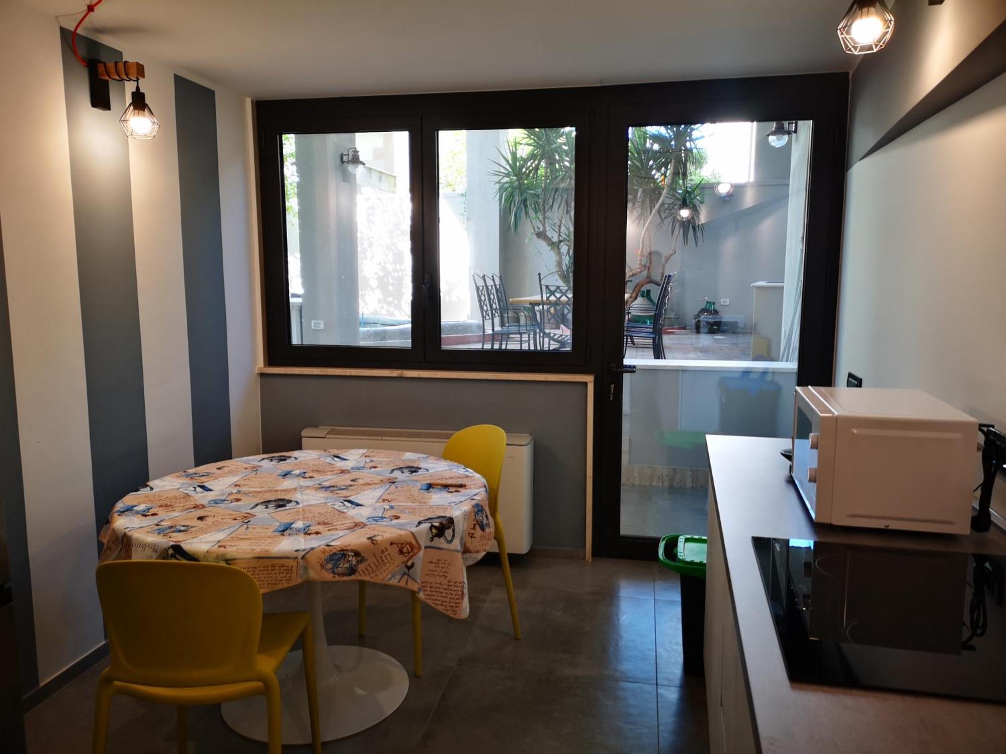 Palazzo Lagioia 2: Prestigioso Miniappartamento Triggiano Buitenkant foto